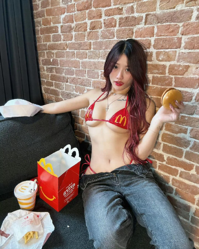 申恩庆《两个女人》电影